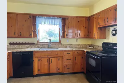 8 Atlantic Ave., Blue Point, NY 11715 - Photo 12