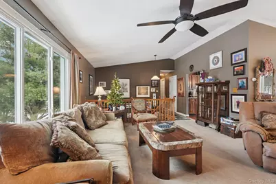 105 Shaker Court N, New Windsor, NY 12553 - Photo 10