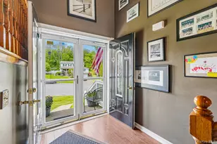 105 Shaker Ct N, New Windsor, NY 12553 - Photo 2