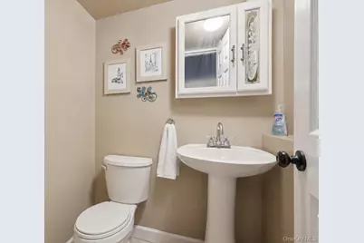 105 Shaker Court N, New Windsor, NY 12553 - Photo 30