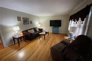 323 Grand Ave, Lindenhurst, NY 11757 - Photo 4