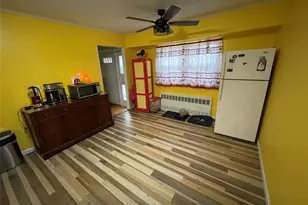 323 Grand Ave, Lindenhurst, NY 11757 - Photo 10