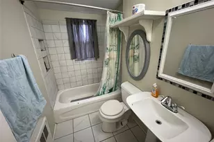 323 Grand Ave, Lindenhurst, NY 11757 - Photo 16