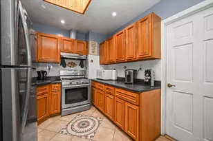 64-48 58th Rd, Maspeth, NY 11378 - Photo 8