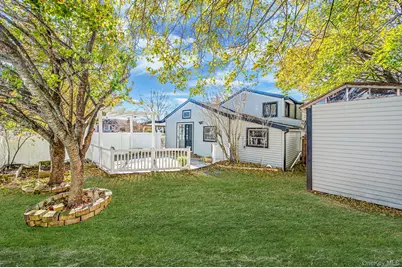 1401 Race Avenue, Medford, NY 11763 - Photo 10