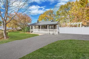 1401 Race Ave, Medford, NY 11763 - Photo 4