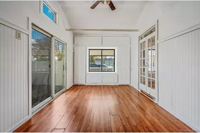 1401 Race Avenue, Medford, NY 11763 - Photo 22