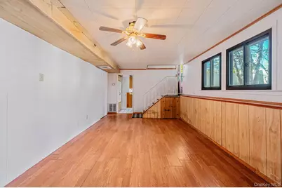 1401 Race Avenue, Medford, NY 11763 - Photo 38