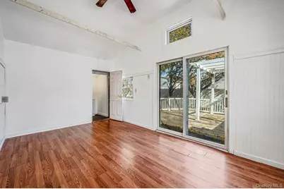 1401 Race Avenue, Medford, NY 11763 - Photo 20