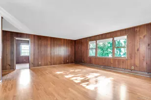 12 Violet Rd, Bayville, NY 11709 - Photo 16