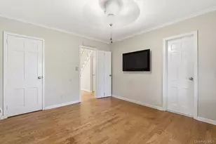 26 Paul Revere Ln, Centerport, NY 11721 - Photo 10