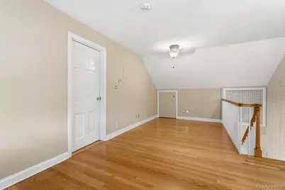 26 Paul Revere Lane, Centerport, NY 11721 - Photo 16