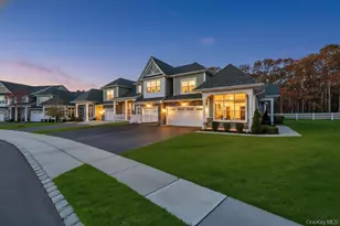 195 Belmont Cir, Yaphank, NY 11980 - Photo 2