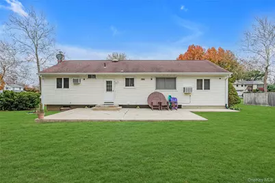 21 Yeoman Drive, East Northport, NY 11731 - Photo 14