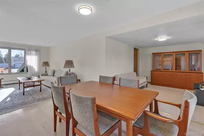 21 Yeoman Drive, East Northport, NY 11731 - Photo 4