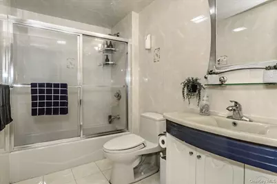 95 Norman Street, New Hyde Park, NY 11040 - Photo 14