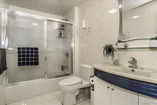 95 Norman St, New Hyde Park, NY 11040 - Photo 14