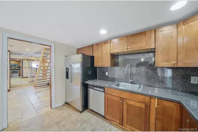 56 Matsunaye Drive, Medford, NY 11763 - Photo 8