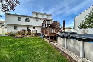 839 Pine Ave, West Islip, NY 11795 - Photo 4