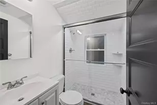 122 Liberty Ave, Port Jefferson, NY 11777 - Photo 14