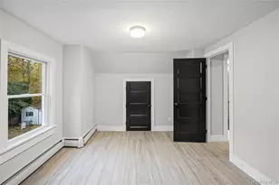 122 Liberty Ave, Port Jefferson, NY 11777 - Photo 18