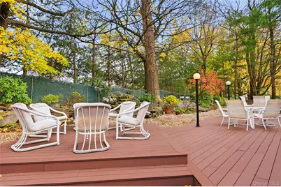 43 Bristol Drive, Manhasset, NY 11030 - Photo 36