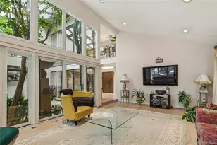 43 Bristol Dr, Manhasset, NY 11030 - Photo 12