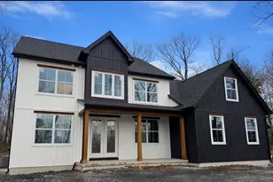 45 Maple Hill Dr, Millbrook, NY 12545 - Photo 2