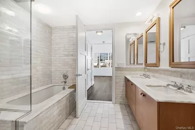 1 Renaissance Square #11G, White Plains, NY 10601 - Photo 20