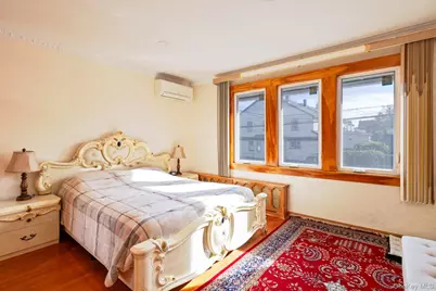 14771 Hoover Avenue, Briarwood, NY 11435 - Photo 6