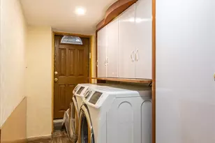 147-71 Hoover Ave, Briarwood, NY 11435 - Photo 10