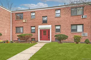 4 Lawrence Dr, White Plains, NY 10603 - Photo 2