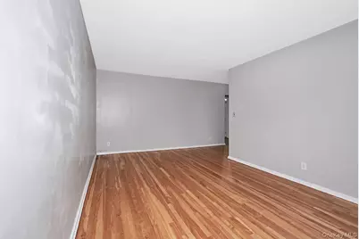 4 Lawrence Drive #C, White Plains, NY 10603 - Photo 6