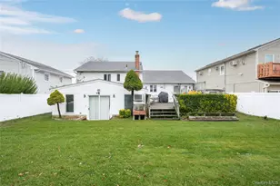 68 Myles Ave, Levittown, NY 11756 - Photo 24