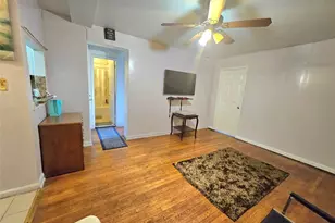 87-70 173 St, Jamaica, NY 11432 - Photo 4