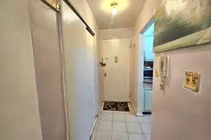 87-70 173 St, Jamaica, NY 11432 - Photo 6