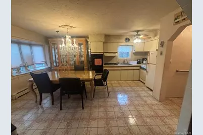 62 12th Avenue, Mineola, NY 11501 - Photo 4