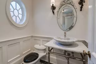 18 Gwynne Rd, Melville, NY 11747 - Photo 34