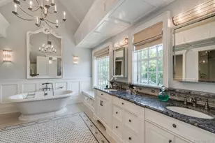 18 Gwynne Rd, Melville, NY 11747 - Photo 24