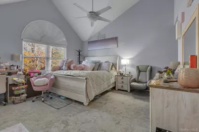 17 Ostend Circle, Shirley, NY 11967 - Photo 10