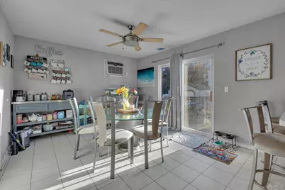 17 Ostend Circle, Shirley, NY 11967 - Photo 4