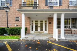 4 Consulate Dr, Tuckahoe, NY 10707 - Photo 2