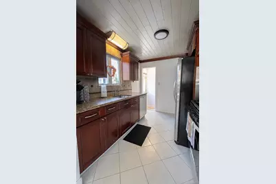 471 Windsor Place, Oceanside, NY 11572 - Photo 12