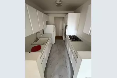 143-40 Roosevelt Avenue #5J, Flushing, NY 11354 - Photo 4