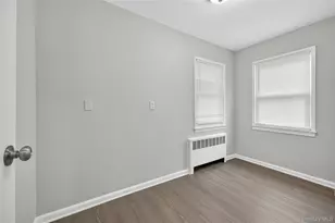 552 Old Country Rd, Plainview, NY 11803 - Photo 12