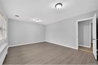 552 Old Country Road, Plainview, NY 11803 - Photo 2