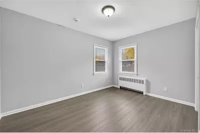 552 Old Country Road, Plainview, NY 11803 - Photo 8