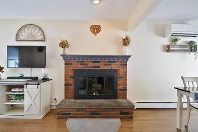 325 County Center Road, White Plains, NY 10603 - Photo 8