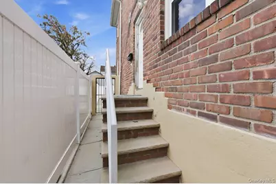 8754 110th Street, Richmond Hill, NY 11418 - Photo 22
