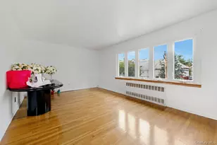 87-54 110th St, Richmond Hill, NY 11418 - Photo 8